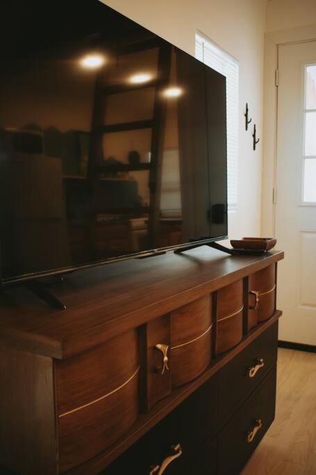 Agave Tiny House At Cactus Flower-Hot Tub-Pet Friendly-No Pet Fees! Albuquerque Buitenkant foto